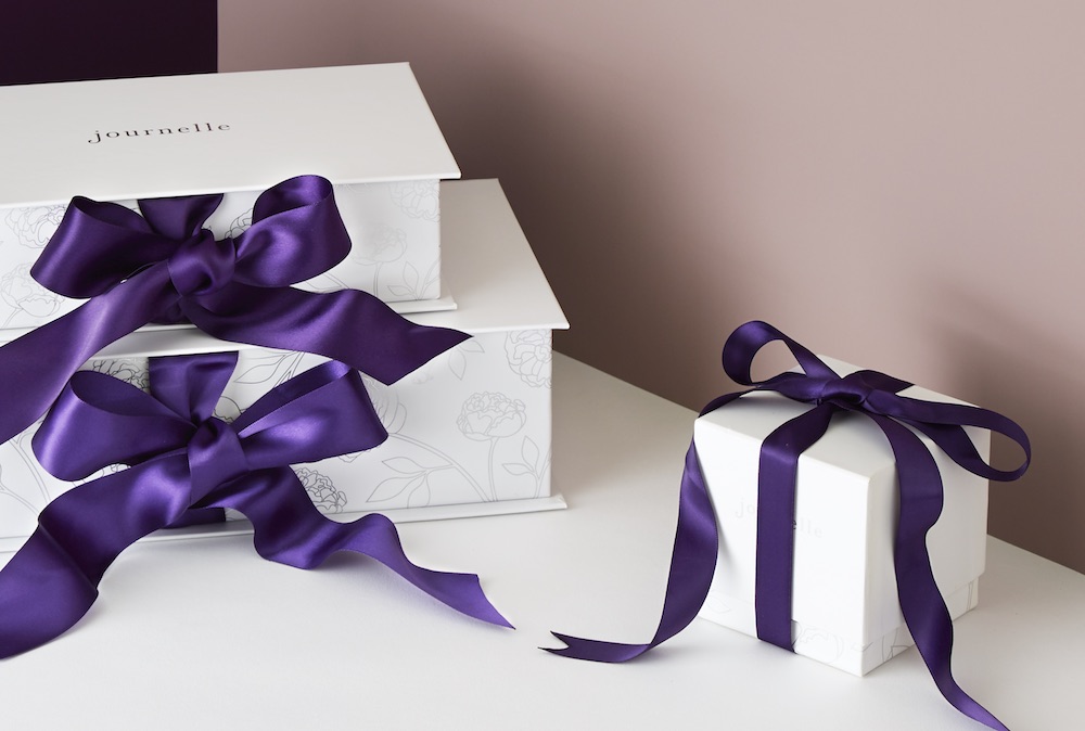 /media/082818_Journelle_boxes_with_ribbon.jpg